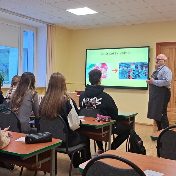 STEM nodarbība No dabas veltēm līdz produktam