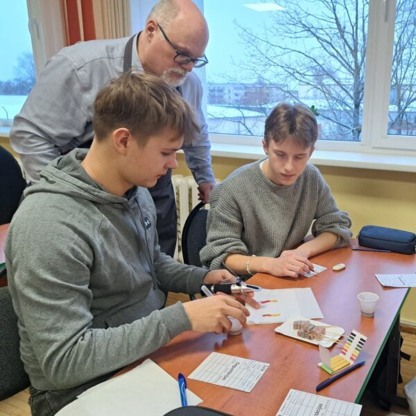 STEM nodarbība No dabas veltēm līdz produktam