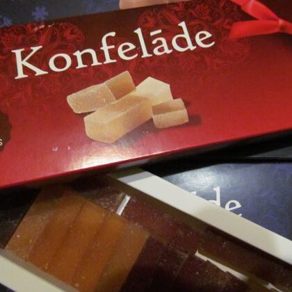 konfelades marmelades kastite giline